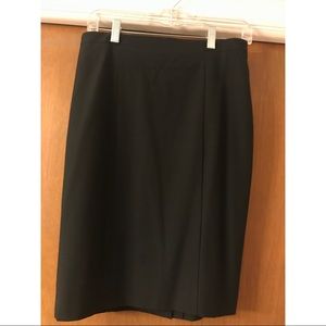 Black Ann Taylor knee-length skirt